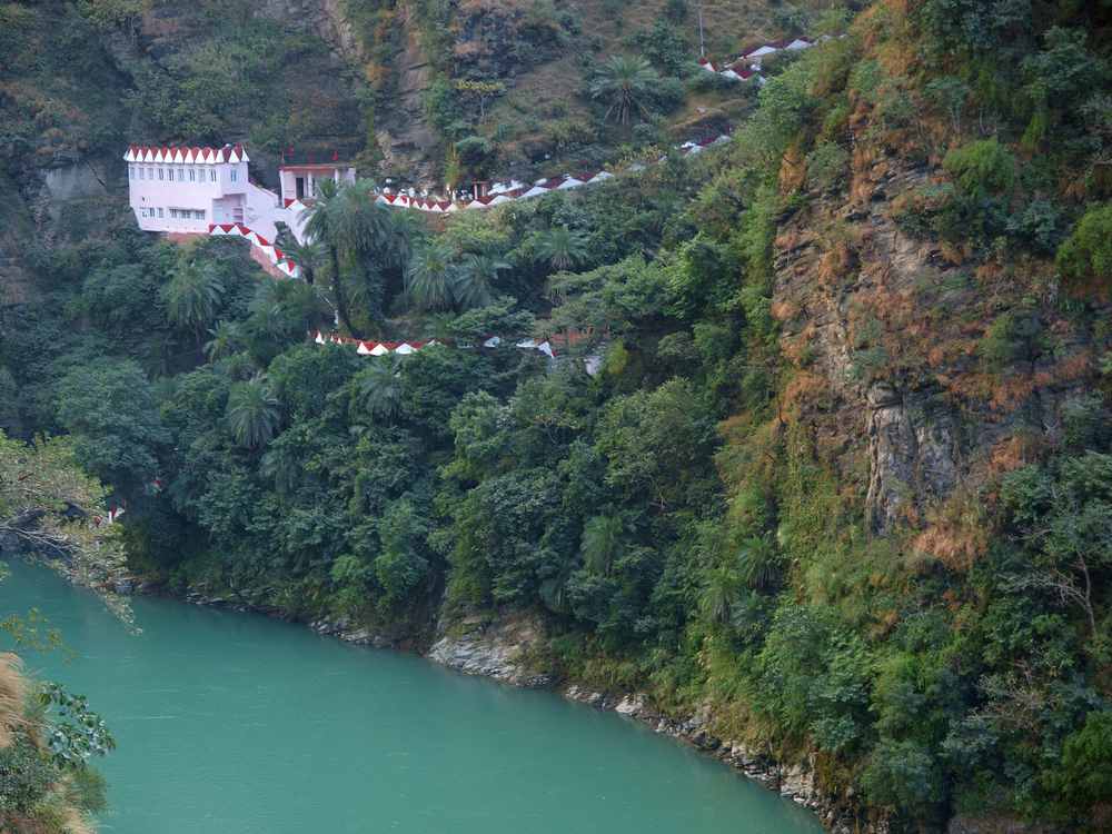 Hanogi Mata Temple — on the Delhi to Manali taxi route