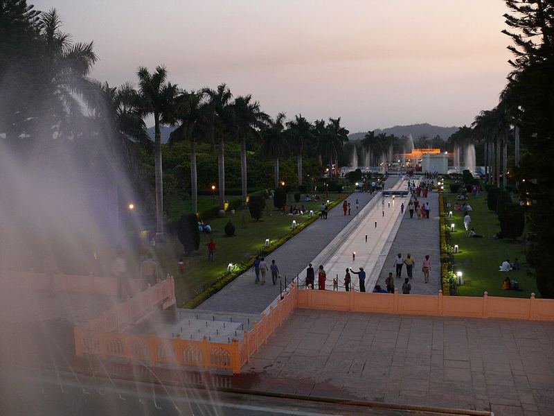 Pinjore Gardens — on the Delhi to Chandigarh taxi route